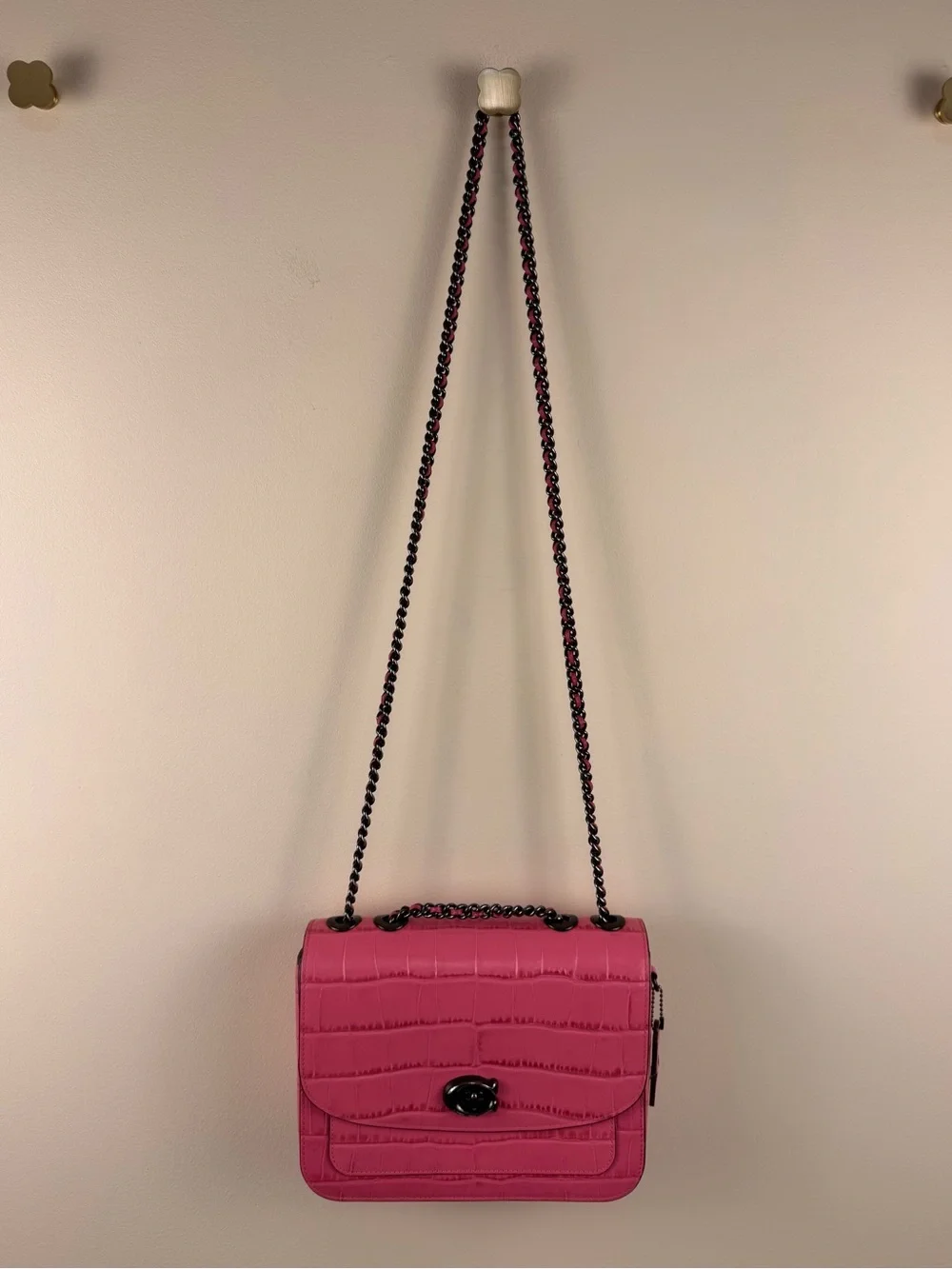 Coach Madison Shoulder Bag in Crocodile-Embossed Leather Pink Gunmetal Chain